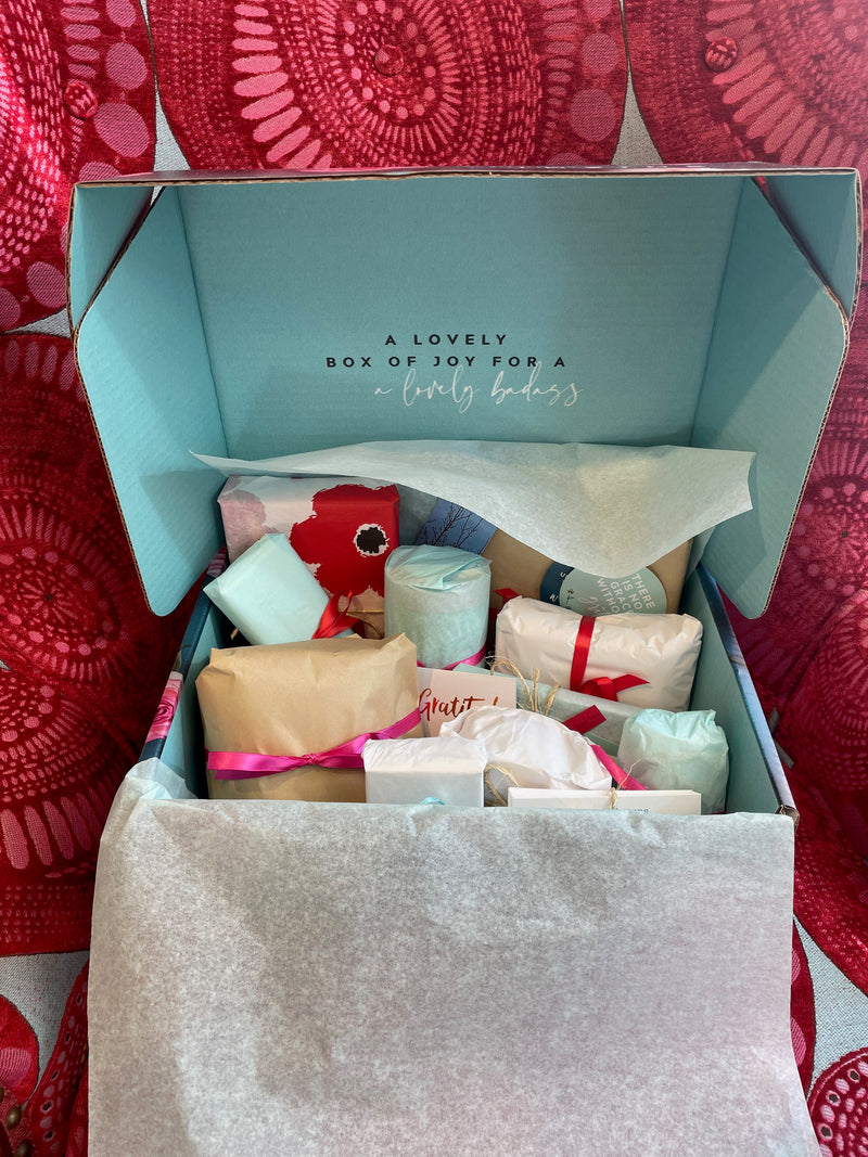 Large Custom Curated Gift Box ($250)